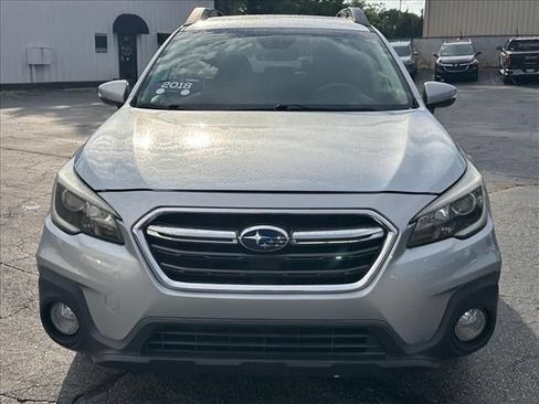 Used 2018 Subaru Outback 2.5i Premium AWD/4WD image 4