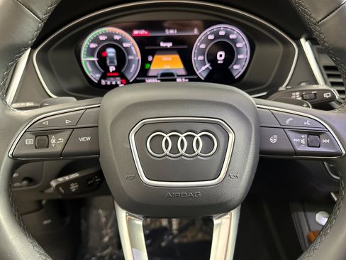 Used 2023 Audi Q5 e Premium Plus w/ Premium Plus Package image 22