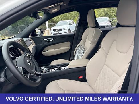 Used 2026 Volvo XC60 B5 Plus AWD/4WD image 17