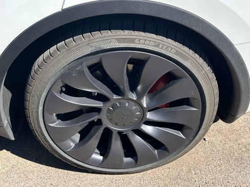 Used 2020 Tesla Model Y Long Range AWD/4WD image 8