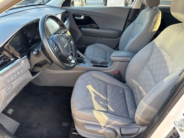 Used 2022 Kia Niro LXS w/ Digital Cluster Package FWD image 24