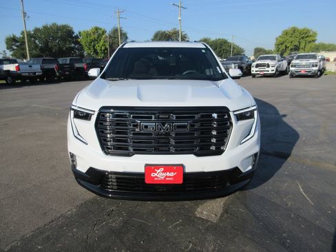 Certified 2026 GMC Acadia Denali Ultimate w/ LPO, All-Weather Package AWD/4WD image 13