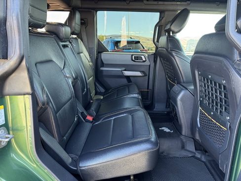 Used 2022 Ford Bronco Badlands AWD/4WD image 6