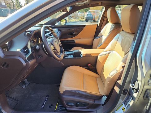 Certified 2020 Lexus ES 350 w/ Premium Package image 15