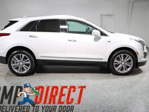 Used 2023 Cadillac XT5 Premium Luxury w/ Technology Package FWD image 6
