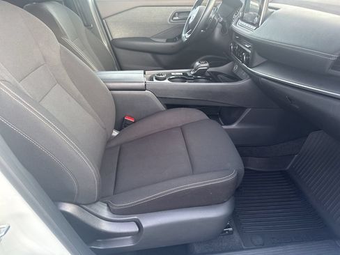 Used 2023 Nissan Rogue S AWD/4WD image 38