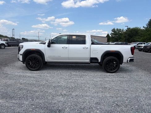 Used 2025 GMC Sierra 2500 Denali Ultimate AWD/4WD image 5