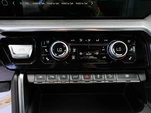 Used 2023 GMC Sierra 1500 Denali AWD/4WD image 25