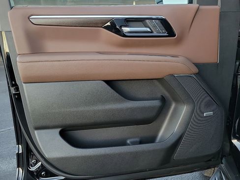 New 2026 Chevrolet Tahoe High Country image 11