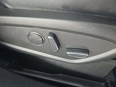 Used 2022 Lincoln Nautilus Reserve w/ Equipment Group 201A image 29