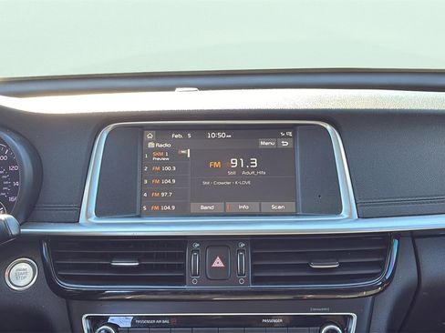 Used 2019 Kia Optima S image 17