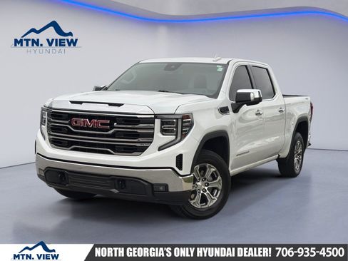 Used 2025 GMC Sierra 1500 SLT AWD/4WD image 1