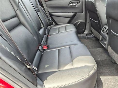 Used 2022 Nissan Rogue SL FWD image 17