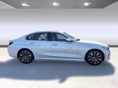 Certified 2025 BMW 330i xDrive Sedan w/ Convenience Package AWD/4WD image 7
