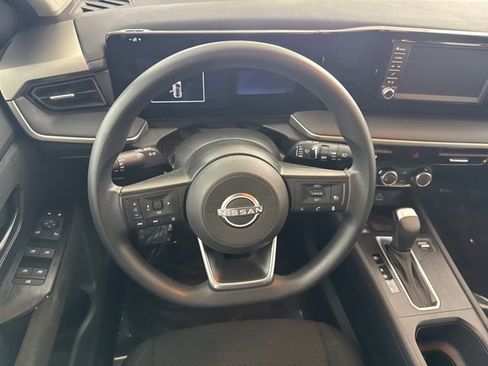 Used 2025 Nissan Kicks S image 23