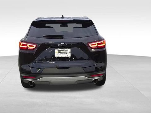 Used 2023 Chevrolet Blazer LT w/ Convenience Package FWD image 11