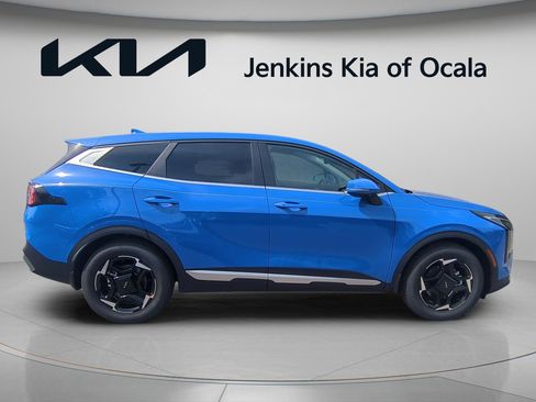 New 2026 Kia Sportage EX w/ EX Panorama Roof Package FWD image 2