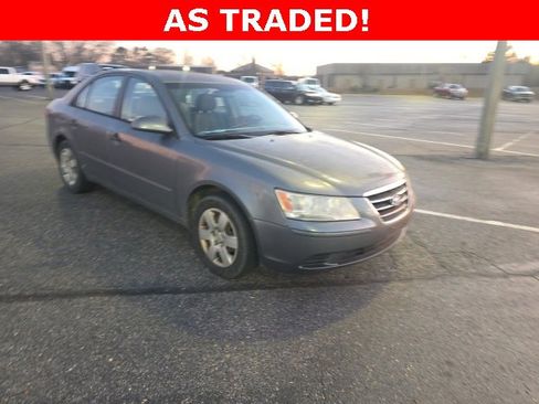 Used 2010 Hyundai Sonata GLS image 1