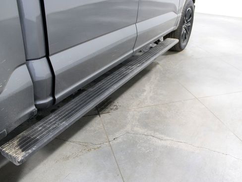 Used 2025 Ford F150 Platinum image 13