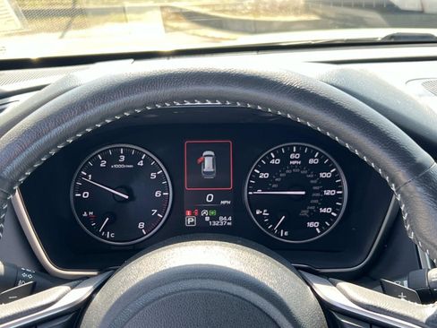Certified 2025 Subaru Outback Limited image 27