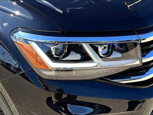 Used 2022 Volkswagen Atlas SE image 33