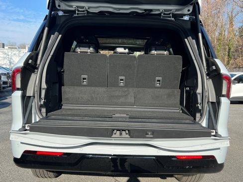 New 2025 Lincoln Navigator Black Label image 14