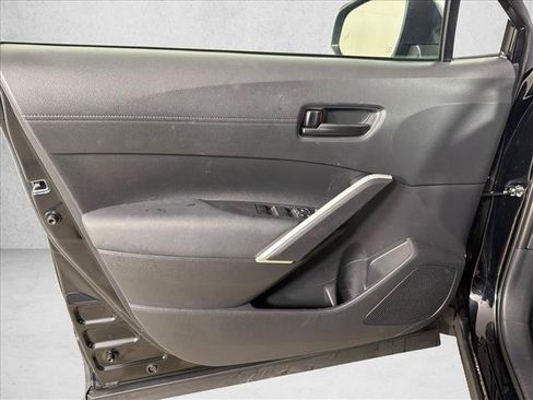 Used 2024 Toyota Corolla Cross LE AWD/4WD image 10