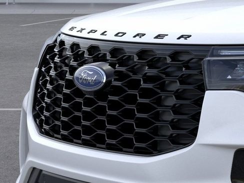 New 2026 Ford Explorer ST-Line image 18