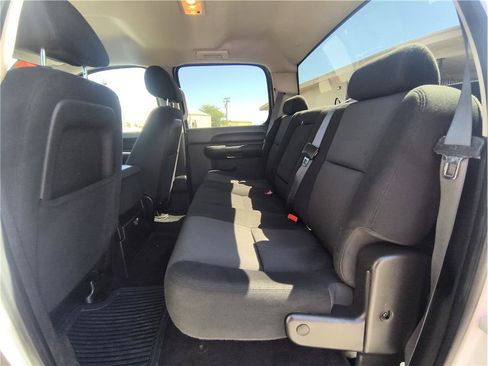 Used 2011 Chevrolet Silverado 2500 LT AWD/4WD image 10