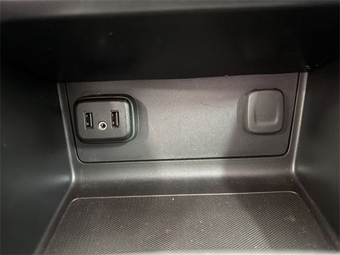 Certified 2022 Chevrolet Colorado LT w/ LT Convenience Package image 25