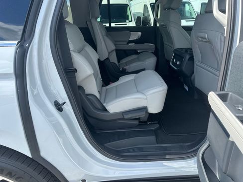New 2025 Ford Expedition Max Active image 38