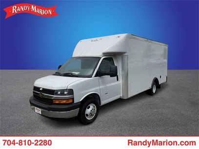New 2022 Chevrolet Express 4500 w/ Power Convenience Package