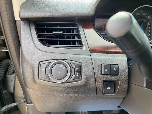 Used 2013 Ford Edge Limited image 10