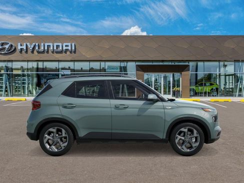 Certified 2026 Hyundai Venue SEL FWD image 7