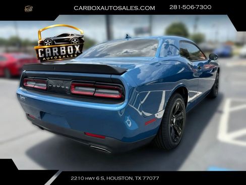 Used 2023 Dodge Challenger SXT RWD image 5