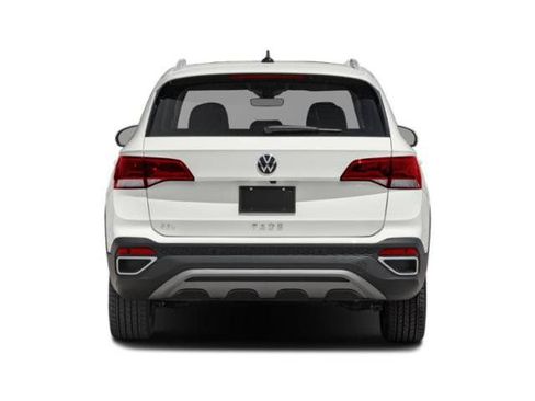 Used 2022 Volkswagen Taos SEL w/ Panoramic Sunroof Package AWD/4WD image 5