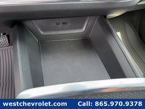 New 2026 Chevrolet Equinox LT w/ Midnight Edition AWD/4WD image 22