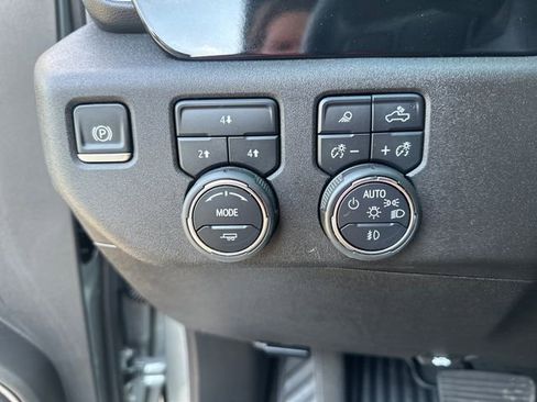 Used 2025 Chevrolet Silverado 2500 LT w/ Trail Boss Package AWD/4WD image 18