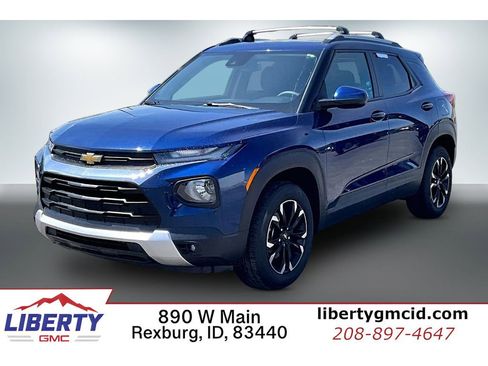 Used 2022 Chevrolet TrailBlazer LT w/ Convenience Package AWD/4WD image 1