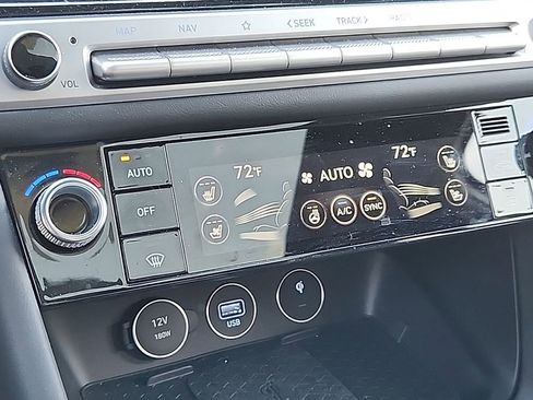 Used 2025 Genesis G70 3.3T Advanced w/ Sport Prestige Package image 20