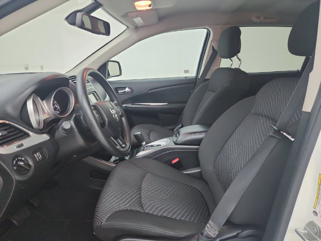 Used 2020 Dodge Journey SE w/ Blacktop Package FWD image 20