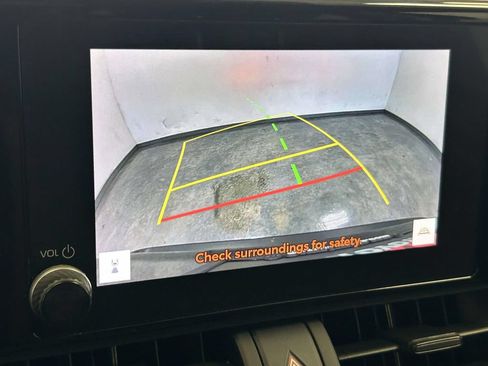 Used 2025 Toyota RAV4 XLE AWD/4WD image 24
