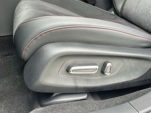 Certified 2025 Acura ADX A-Spec image 23