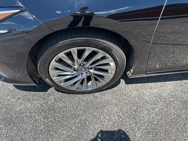 Used 2019 Lexus ES 300h FWD image 9