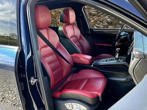 Used 2017 Porsche Macan GTS image 7