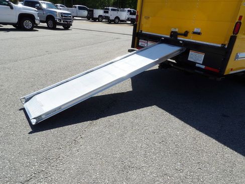 Used 2021 GMC Savana 3500 Extended w/ Power Convenience Package RWD image 36