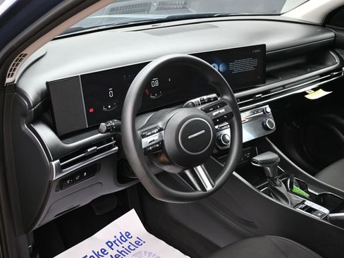 Used 2025 Hyundai Tucson SEL FWD image 18