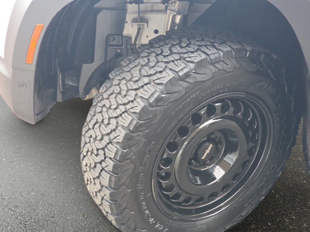 Used 2024 Land Rover Defender 110 S AWD/4WD image 33