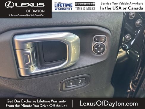 Used 2021 Jeep Wrangler Unlimited Sahara image 12