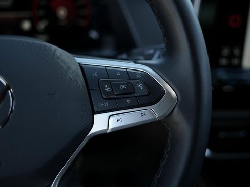 Used 2024 Volkswagen Atlas Cross Sport SEL Premium R-Line image 28